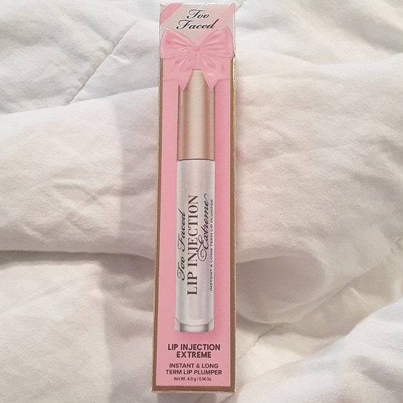 TOO FACED Lip Injection Extreme Lip Plumper - Picture 4 of 4